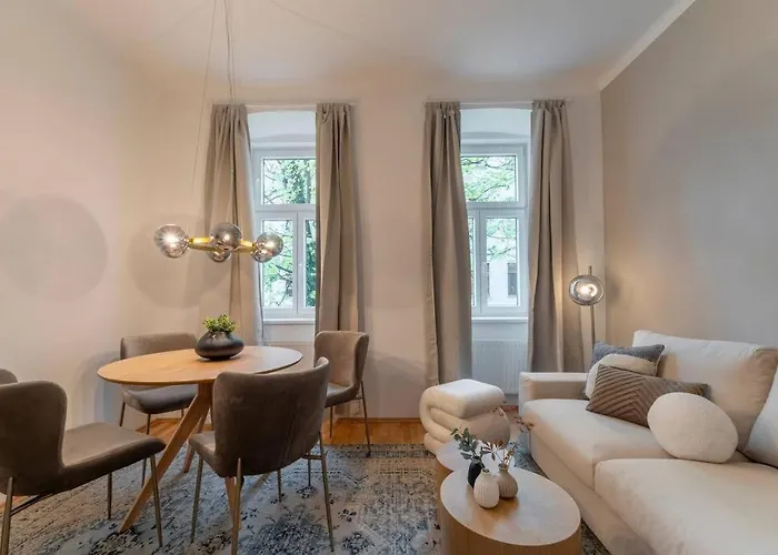 Josef's I Premium I Modern & Urban